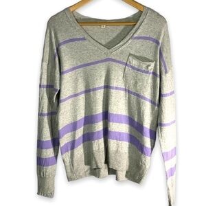4 for $20 SALE! Gap Preppy Y2K Pocket Sweater, Grey/Lavender Stripe, Size S